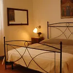 Chiusa Dei Monaci לינה וארוחת בוקר *